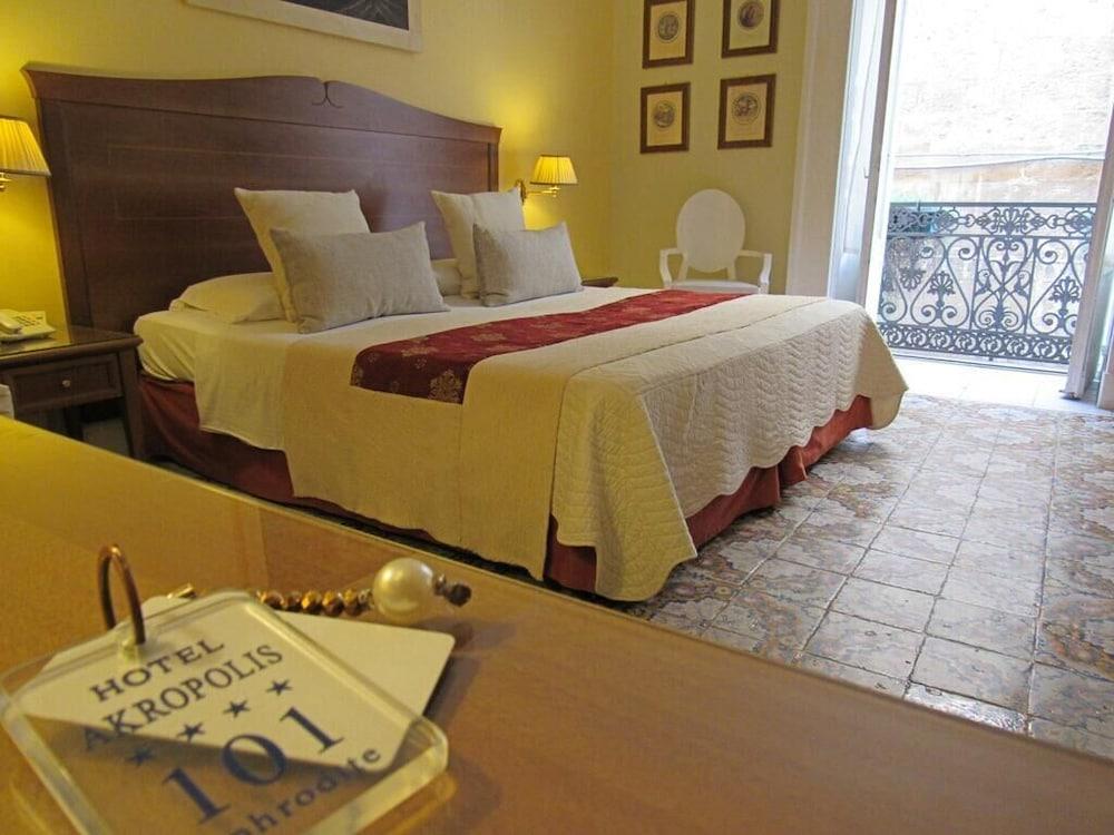 Hotel Akropolis - Museum Hotel تارانتو المظهر الخارجي الصورة