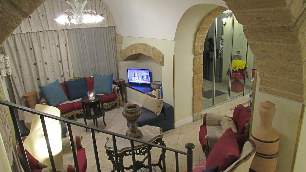 Hotel Akropolis - Museum Hotel تارانتو المظهر الخارجي الصورة